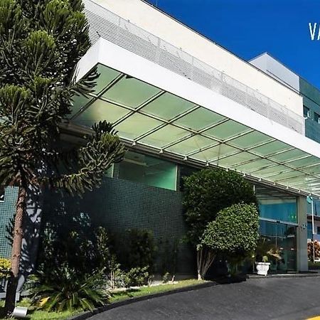 Podium Apart Hotel Varginha  Exterior photo
