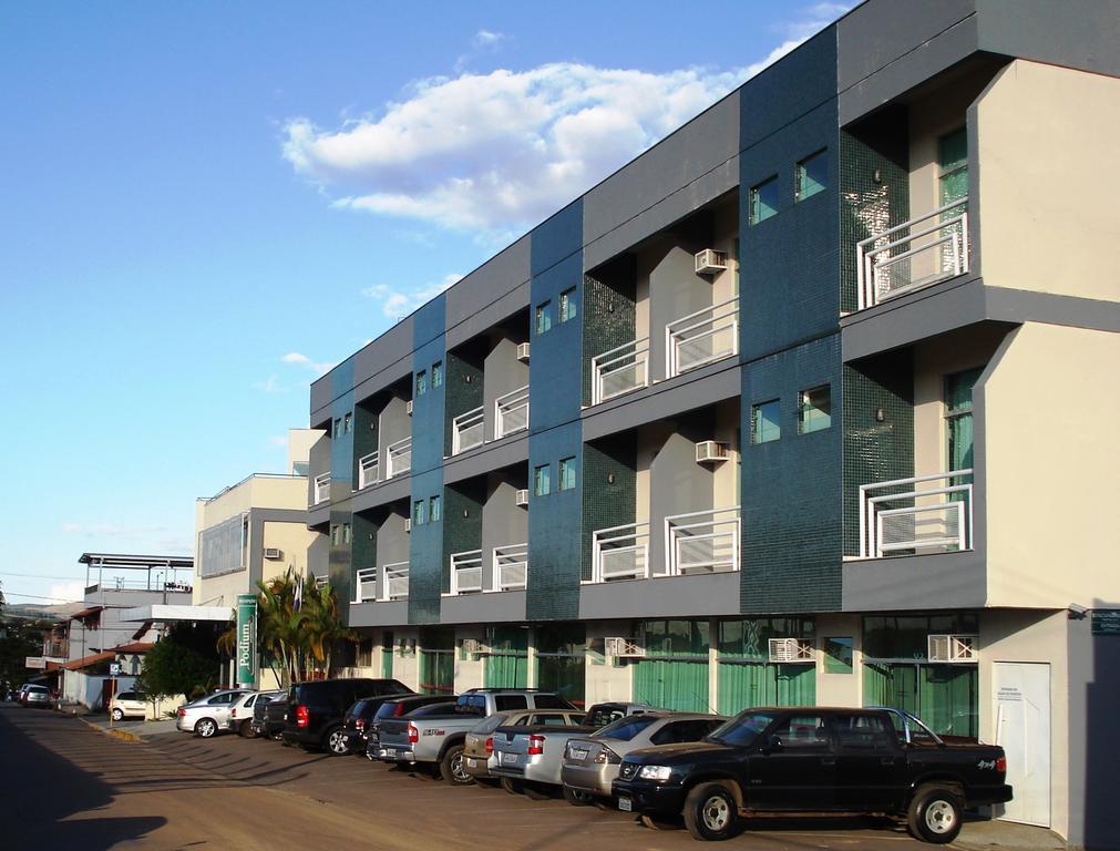 Podium Apart Hotel Varginha  Exterior photo